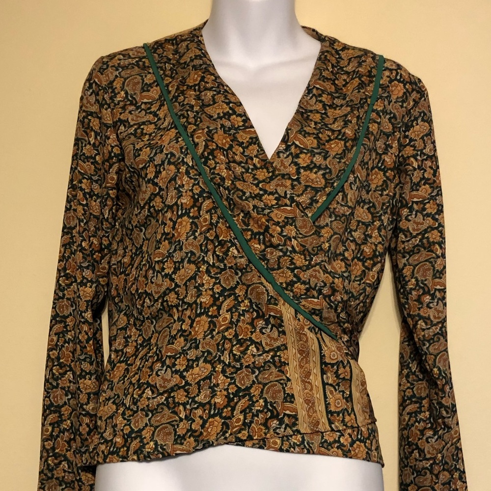 💋Paisley Wrap Around Top